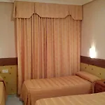 Hostal Toledo Guest house