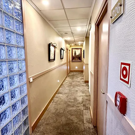 Affittacamere Hostal Toledo 2*