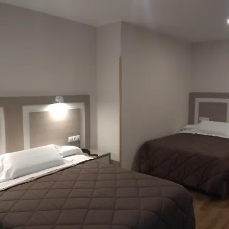Πανσιόν Hostal Toledo 2*