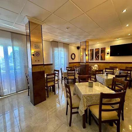 Πανσιόν Hostal Toledo 2*