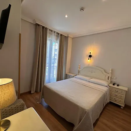 Hostal Toledo Πανσιόν Τολέδο