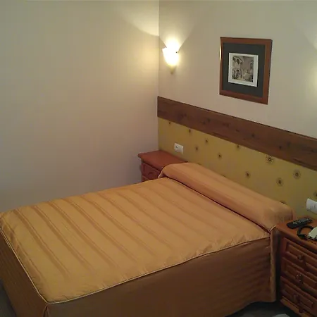 Hostal Toledo Guest house