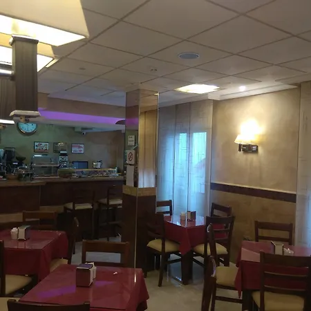 Πανσιόν Hostal Toledo 2*