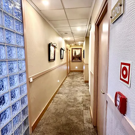 Hostal Toledo 2*