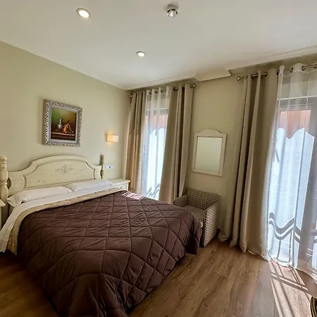 Πανσιόν Hostal Toledo 2*