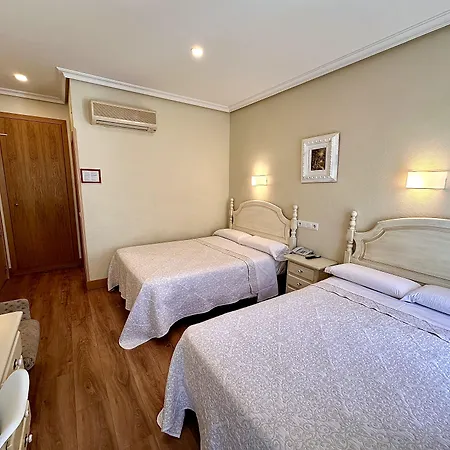 Πανσιόν Hostal Toledo