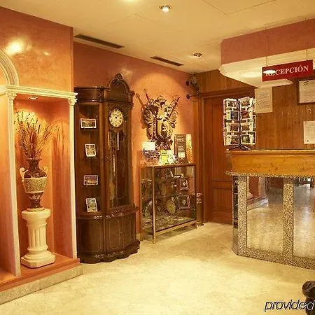 Πανσιόν Hostal Toledo 2*
