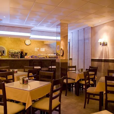 Hostal Toledo 2*