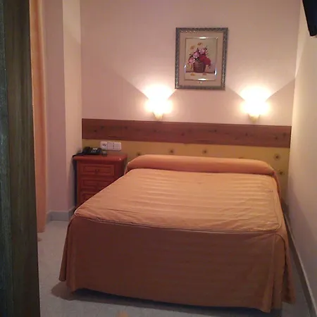 Πανσιόν Hostal Toledo