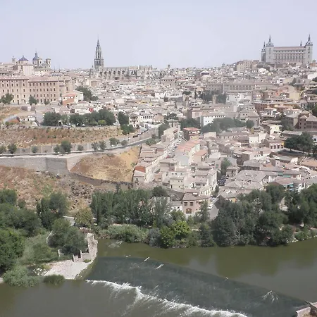 Πανσιόν Hostal Toledo