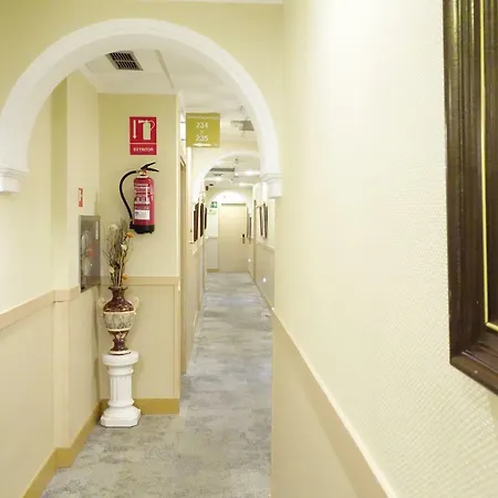 Πανσιόν Hostal Toledo 2*