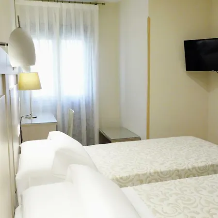 Πανσιόν Hostal Toledo 2*