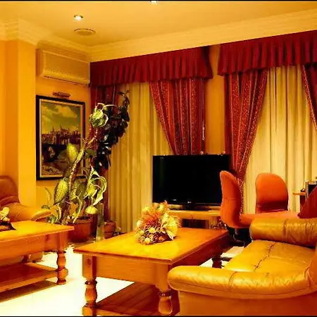 Hostal Toledo 2*