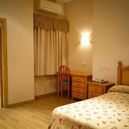 Hostal Toledo Πανσιόν 2*