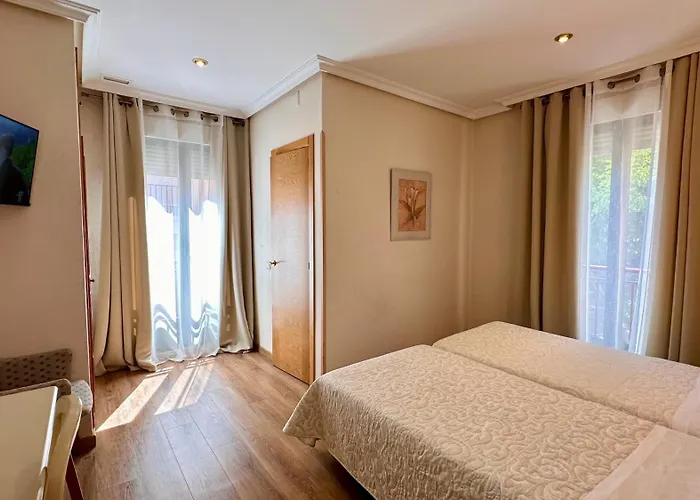 Hostal Toledo Guest house